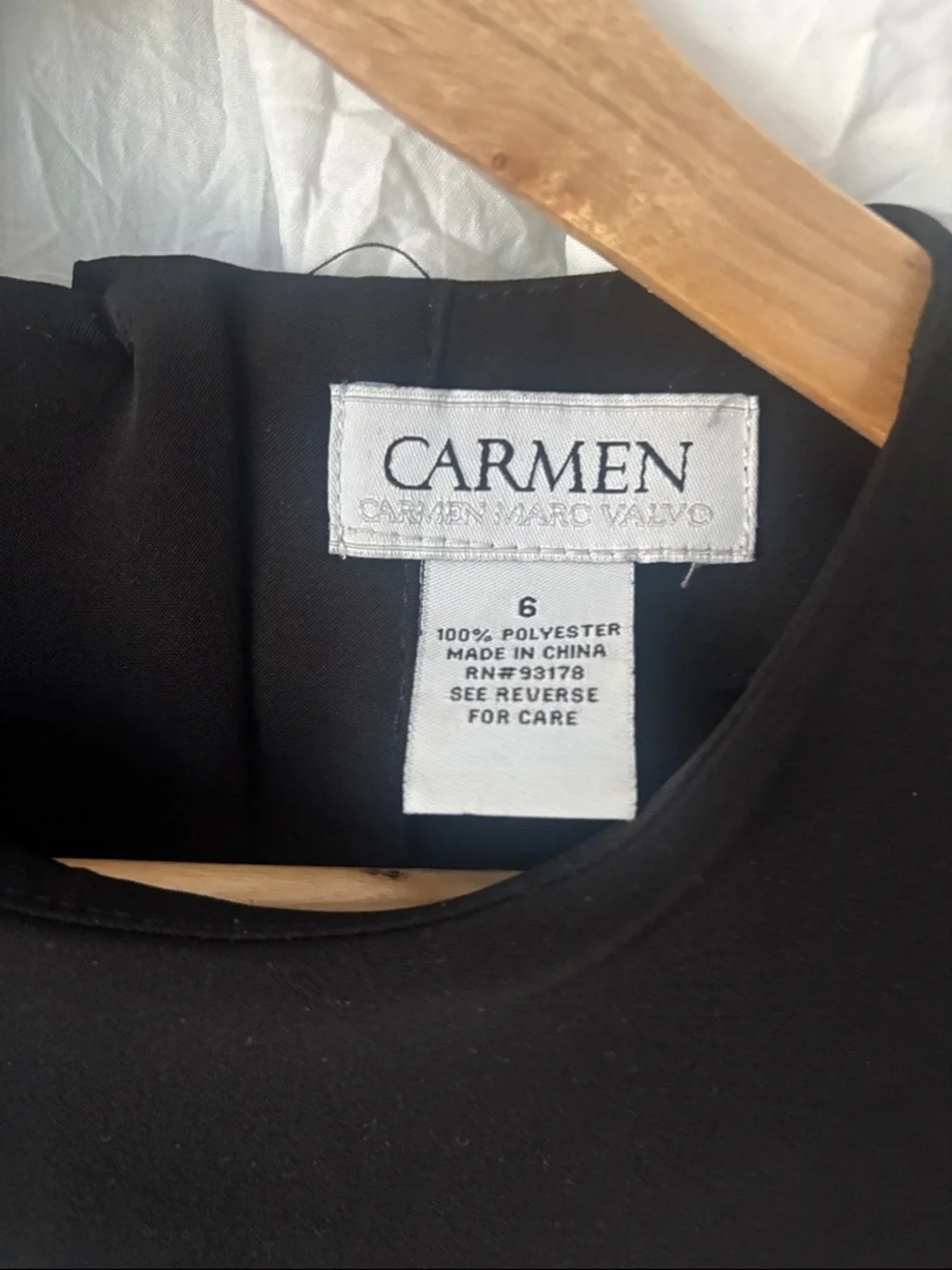 Carmen Marc Valvo Black Bell Sleeve Blouse - Picture 3 of 9